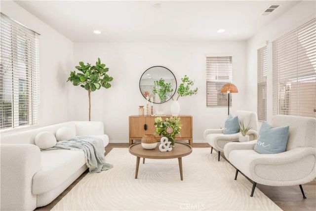 153 Fixie, Irvine, CA 92618