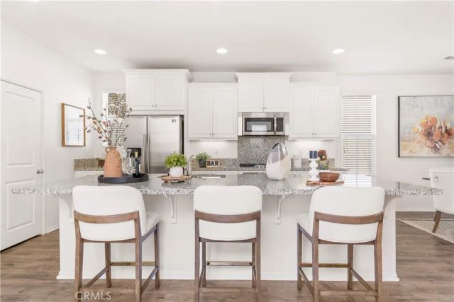 153 Fixie, Irvine, CA 92618