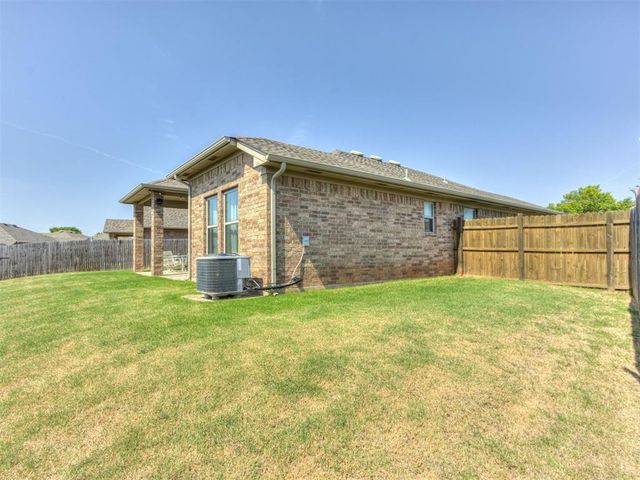 2612 NW 183rd Street, Edmond, OK 73012