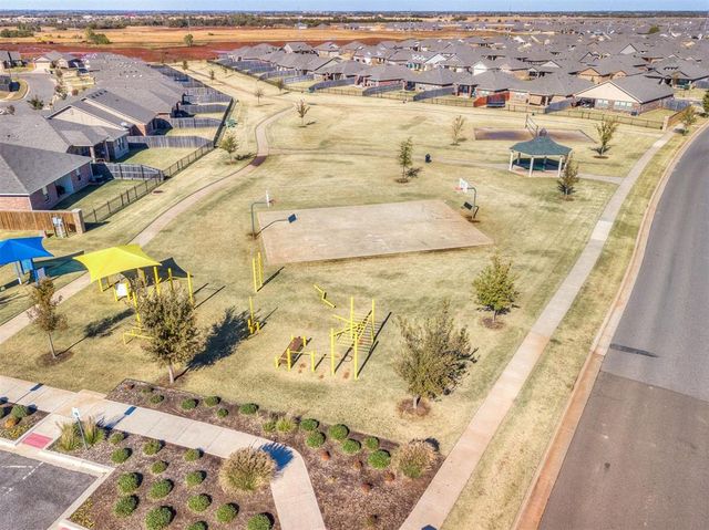 2612 NW 183rd Street, Edmond, OK 73012