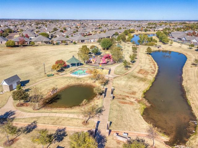 2612 NW 183rd Street, Edmond, OK 73012