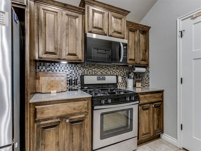 2612 NW 183rd Street, Edmond, OK 73012