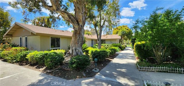 694 Avenida Sevilla C, Laguna Woods, CA 92637