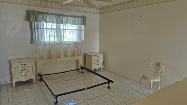 2805 Crosley Drive E Apt E, West Palm Beach, FL 33415