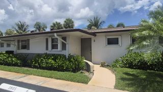 2805 Crosley Drive E Apt E, West Palm Beach, FL 33415