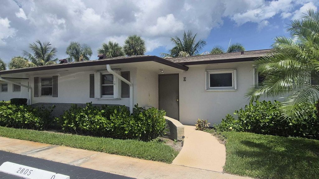 2805 Crosley Drive E Apt E, West Palm Beach, FL 33415