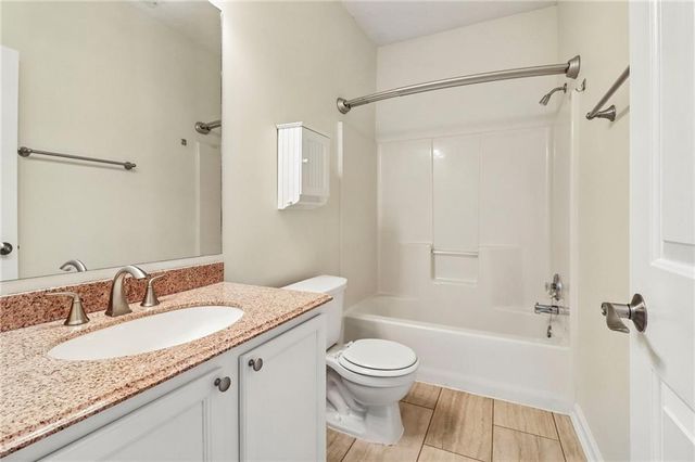 213 W Oaks Place, Woodstock, GA 30188