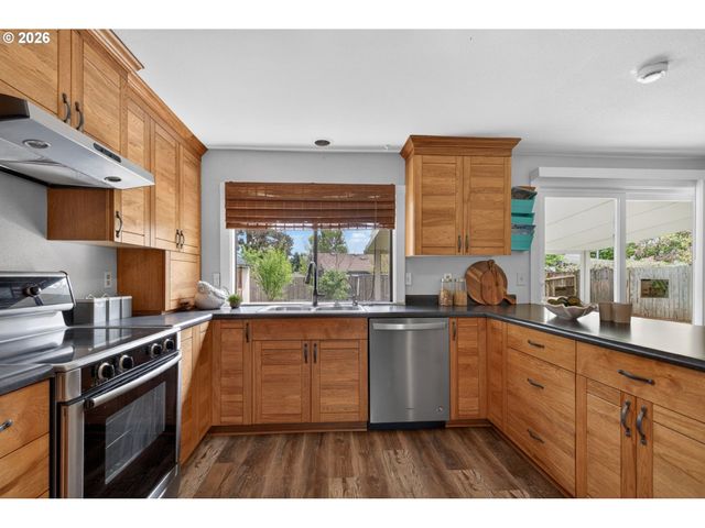 15209 Se SUNPARK Dr, Vancouver, WA 98683