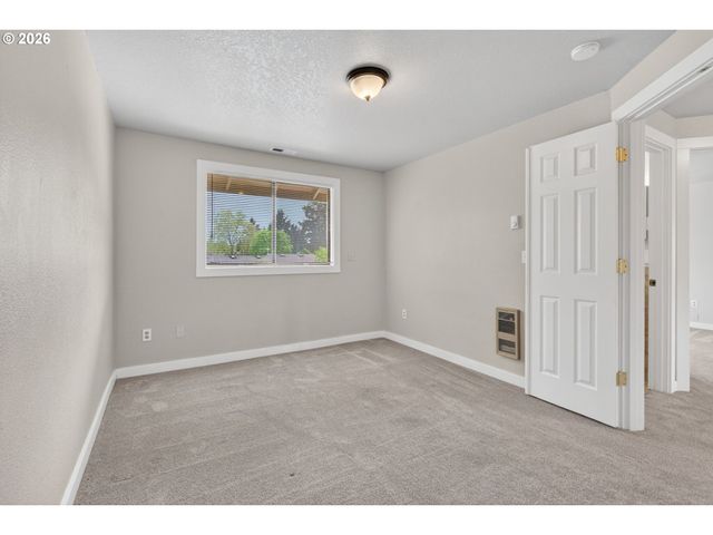 15209 Se SUNPARK Dr, Vancouver, WA 98683