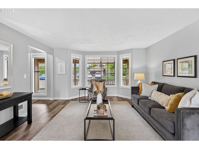 15209 Se SUNPARK Dr, Vancouver, WA 98683