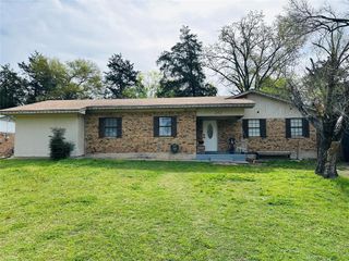 242 Reeder Street, Buffalo, TX 75831