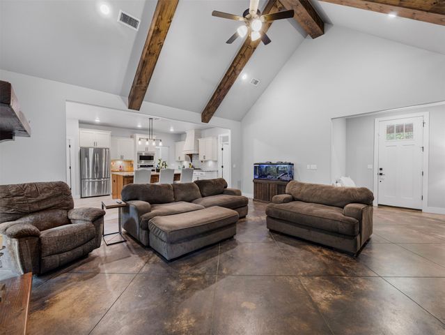 5095 E Chestnut Drive, Claremore, OK 74019
