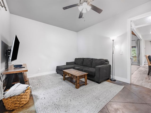 5095 E Chestnut Drive, Claremore, OK 74019