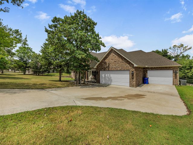 5095 E Chestnut Drive, Claremore, OK 74019