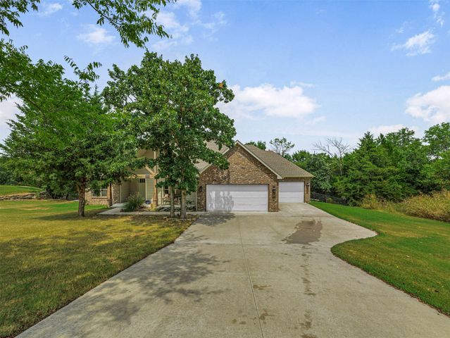 5095 E Chestnut Drive, Claremore, OK 74019