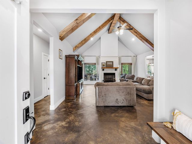 5095 E Chestnut Drive, Claremore, OK 74019