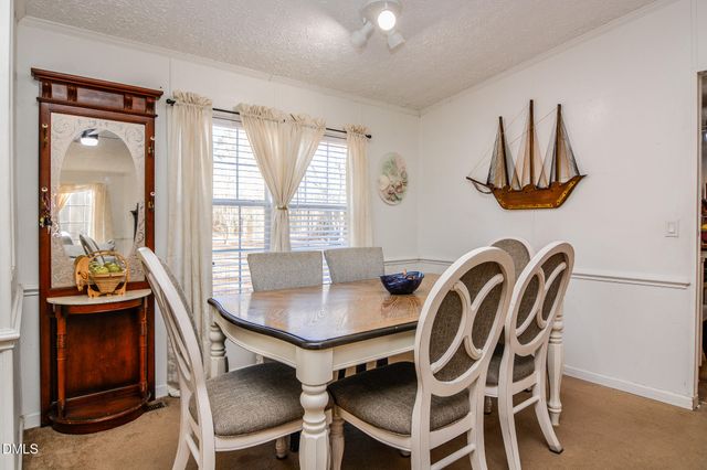 110 Brookside Lane, Four Oaks, NC 27524