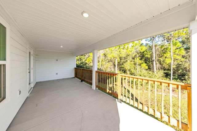 58 Eunola Lane, Freeport, FL 32439