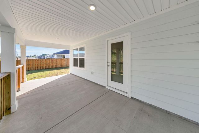 58 Eunola Lane, Freeport, FL 32439