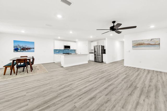 58 Eunola Lane, Freeport, FL 32439