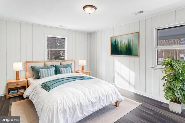 29 HILLCREST DR, Stafford, VA 22556