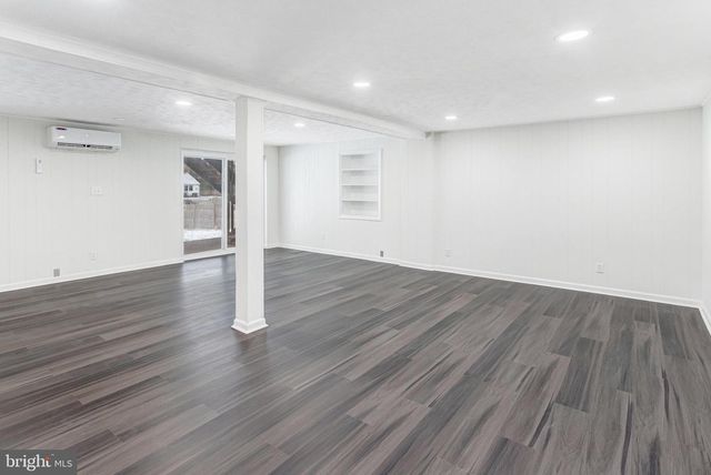 29 HILLCREST DR, Stafford, VA 22556