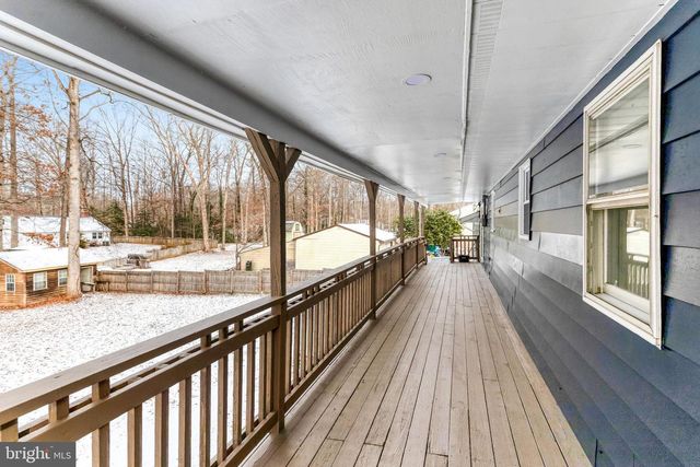 29 HILLCREST DR, Stafford, VA 22556