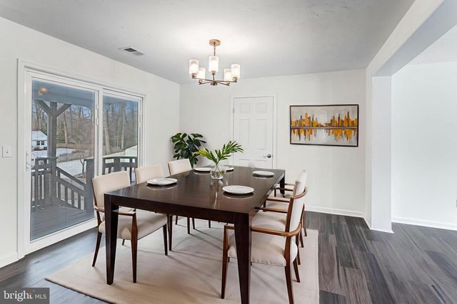 29 HILLCREST DR, Stafford, VA 22556