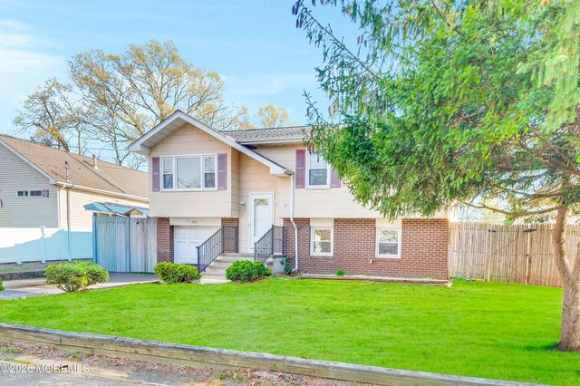 865 Pershing Avenue, Brick, NJ 08723