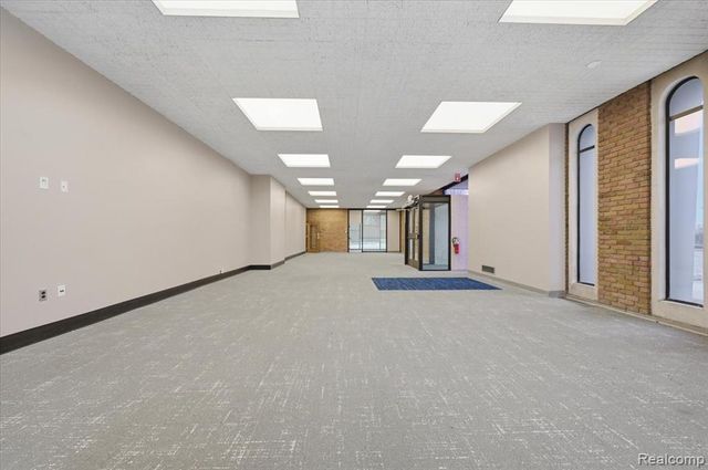 10421 Middlebelt Road, Romulus, MI 48174