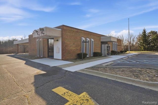 10421 Middlebelt Road, Romulus, MI 48174