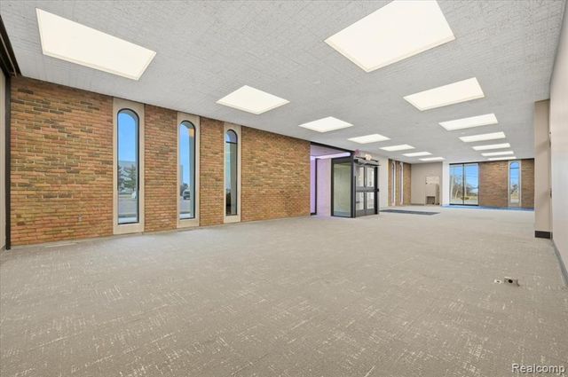 10421 Middlebelt Road, Romulus, MI 48174