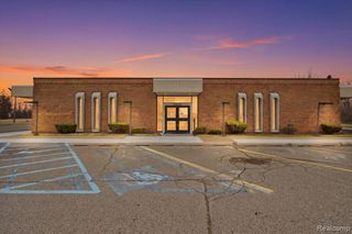 10421 Middlebelt Road, Romulus, MI 48174