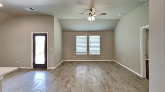 9117 NW 127th Street, Yukon, OK 73099