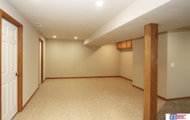 2423 N 89th Street, Lincoln, NE 68507