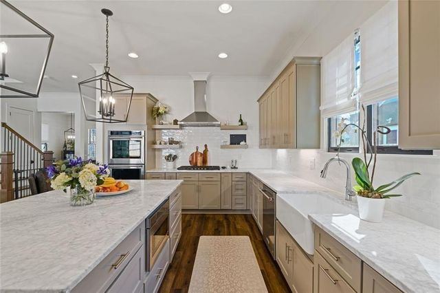 2882 Alston SE Drive, Atlanta, GA 30317