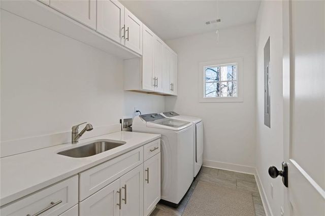 2882 Alston SE Drive, Atlanta, GA 30317