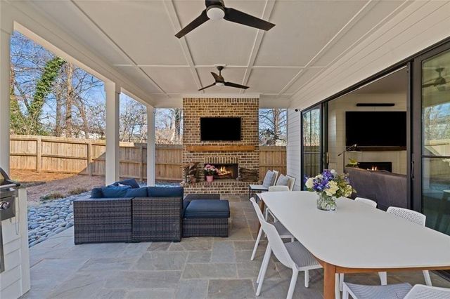 2882 Alston SE Drive, Atlanta, GA 30317