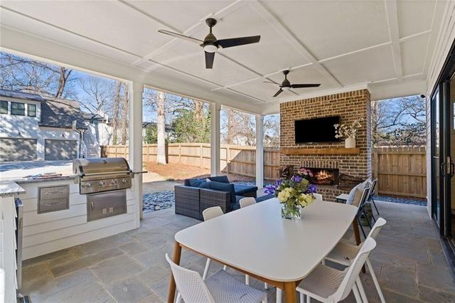 2882 Alston SE Drive, Atlanta, GA 30317