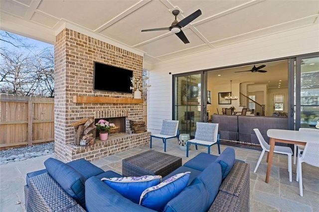 2882 Alston SE Drive, Atlanta, GA 30317