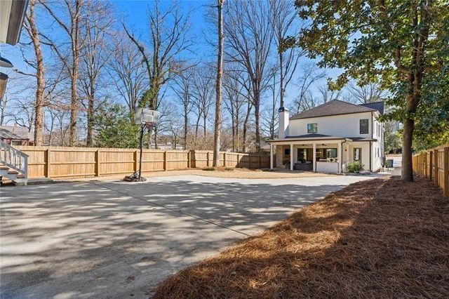 2882 Alston SE Drive, Atlanta, GA 30317