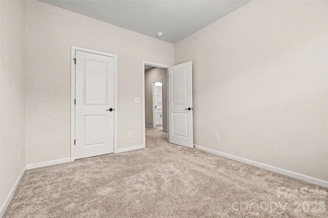 908 Kinsey Alley, Charlotte, NC 28217