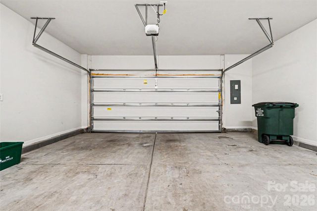 908 Kinsey Alley, Charlotte, NC 28217