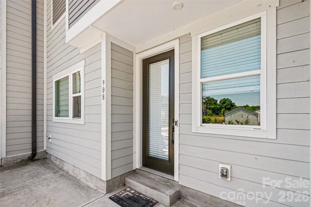 908 Kinsey Alley, Charlotte, NC 28217