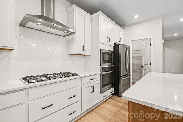 908 Kinsey Alley, Charlotte, NC 28217
