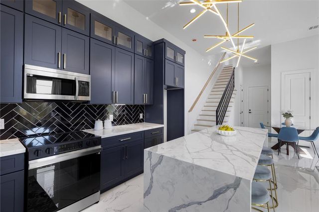 7330 Saint Lo Road B, Houston, TX 77033