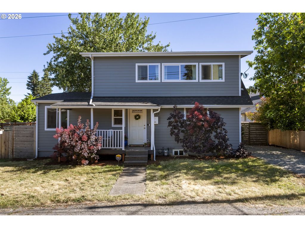8800 Ne COUCH St, Portland, OR 97220