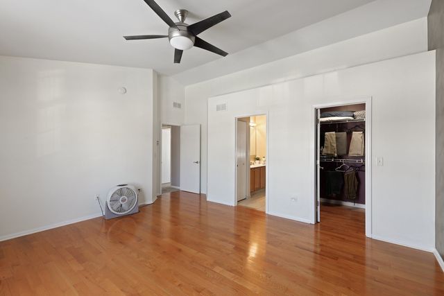 1804 Thornapple Way, Aurora, IL 60504