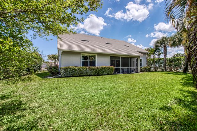 134 Shores Pointe Drive, Jupiter, FL 33458