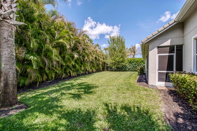 134 Shores Pointe Drive, Jupiter, FL 33458